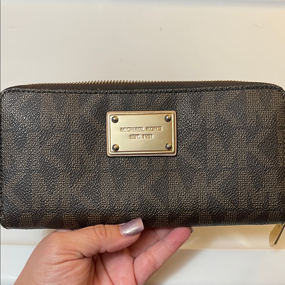 Michael Kors Brown and Gold Wallet classic monogram